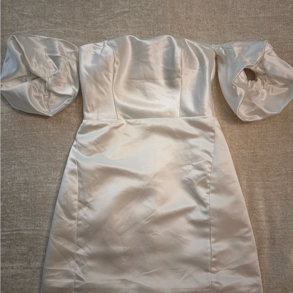 Lulu's Chic White Dress